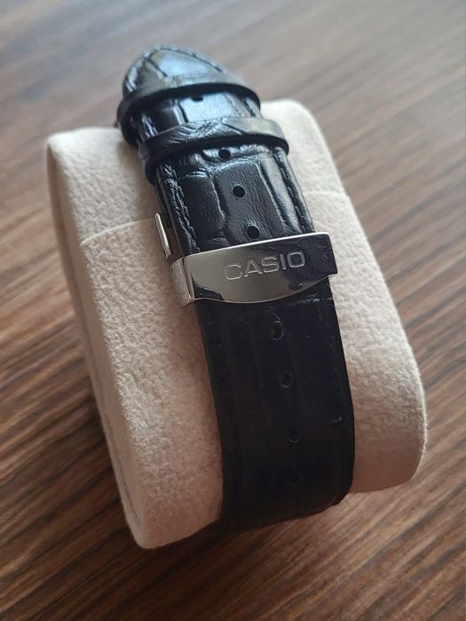 Zegarek Casio BEM-506L-1A