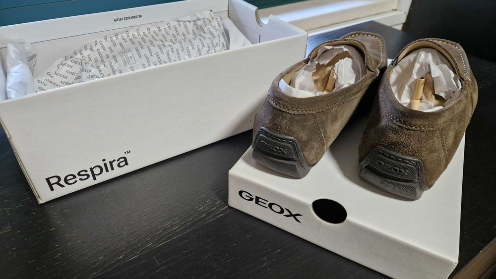 Mocassins Geox Suede Castanhos Tam. 42 (Novos / Usados 1 vez)