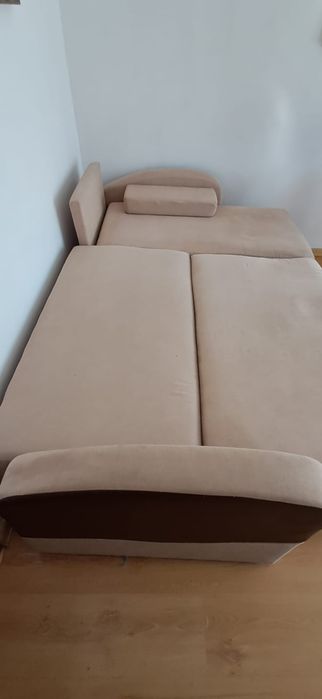 Narożnik z pojemnikiem