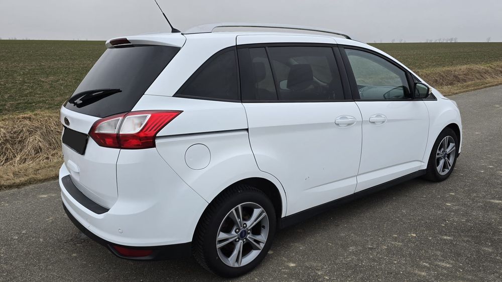 Ford Grand C-Max Niski Przebieg