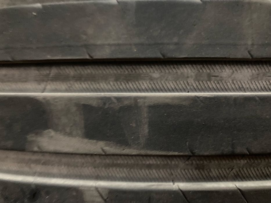 Quatro pneus 285/45R20 Michelin