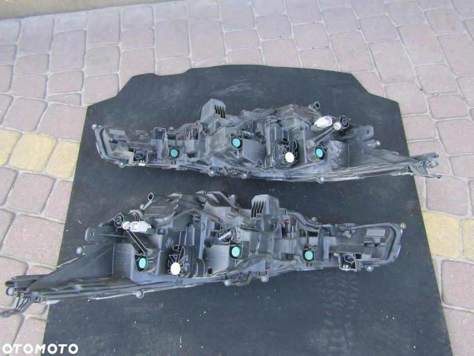 Lampy Lewa Prawa Przód Led Toyota Corolla E21 19 26R