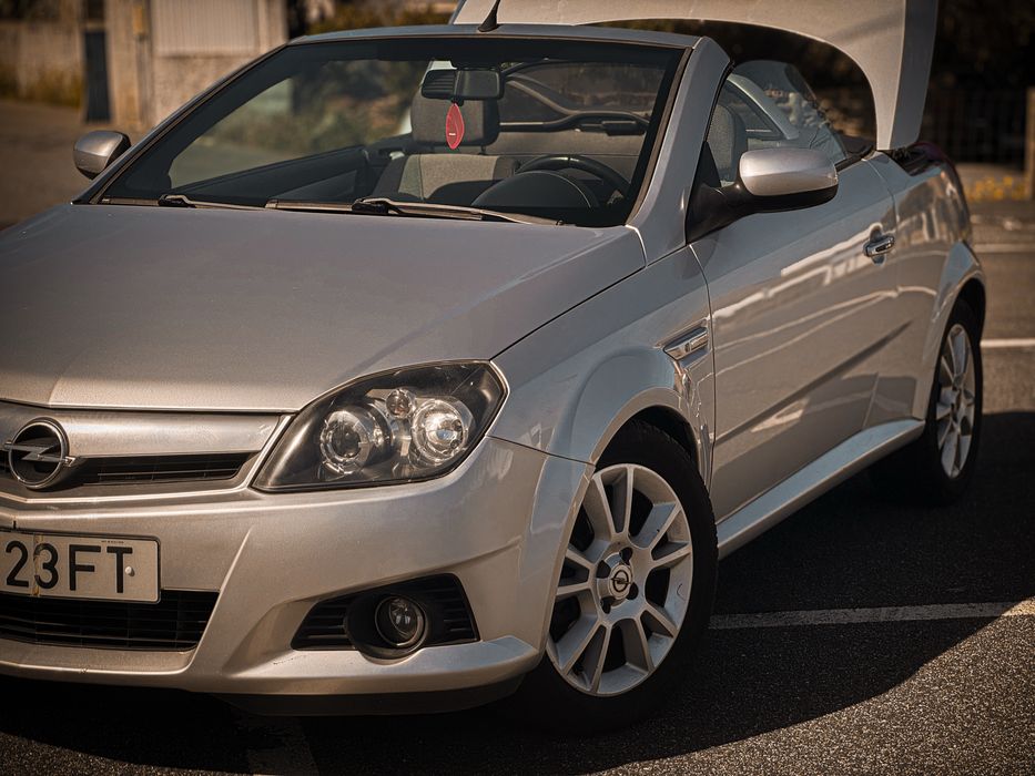 Opel Tigra TwinTop 1.4i 90cv — 180.000 km — 2005