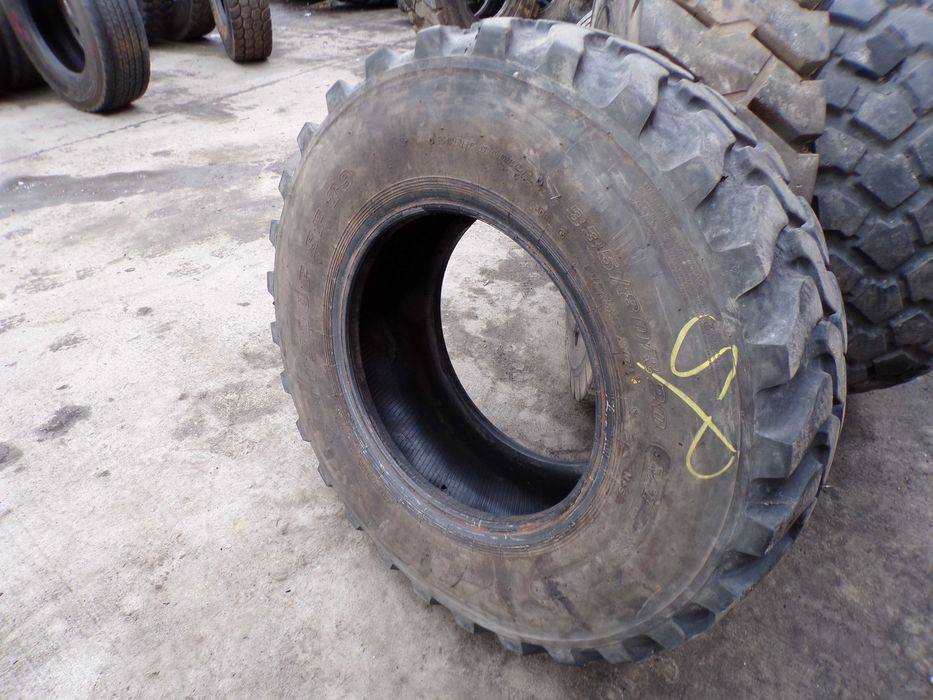 Opona 335/80R20 12.5R20 DUNLOP SP T9 (740 netto)