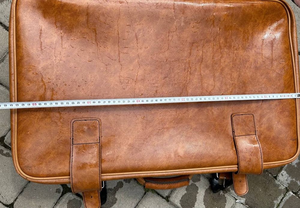 Чемодан в стиле Паддингтон