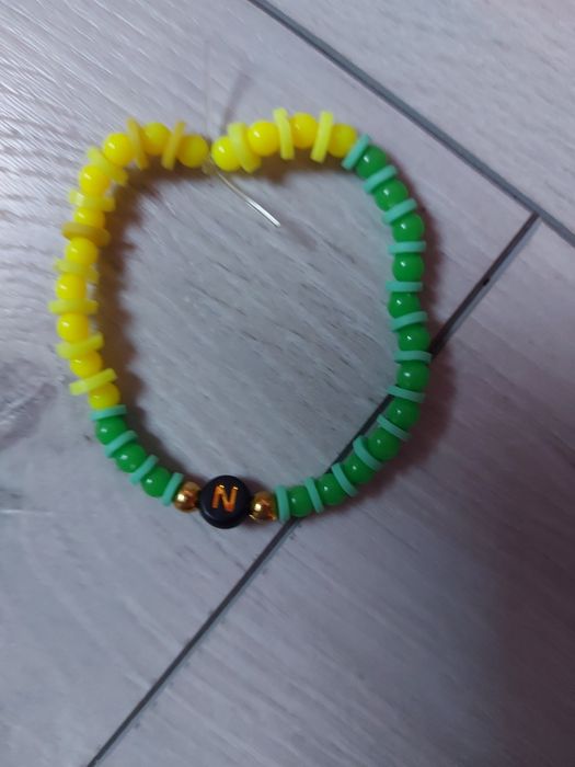 branzoletka z literka N ręcznie robiona