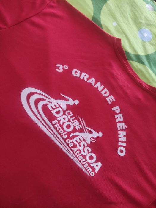 T-shirt Corrida Pedro Pessoa - L - Nova

L
Nova - Nunca foi usada
Entr