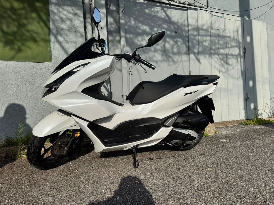 Mota pcx 125 cc ano 2024 na cor branca
