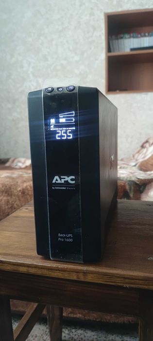 ДБЖ APC Back-UPS Pro 1600VA (BR1600MI)
