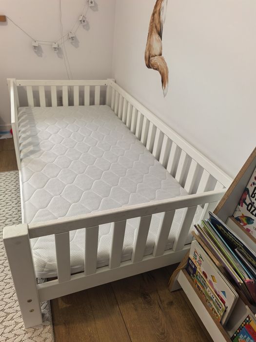 Łóżko dziecięce drewniane białe LULETTO BASIC Love 160/80 z materacem