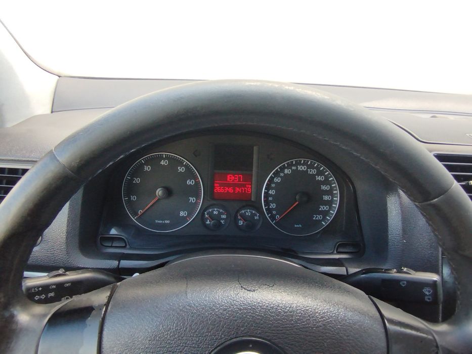 (Vendido)VW Golf 1.4 de 2005(Gasolina)