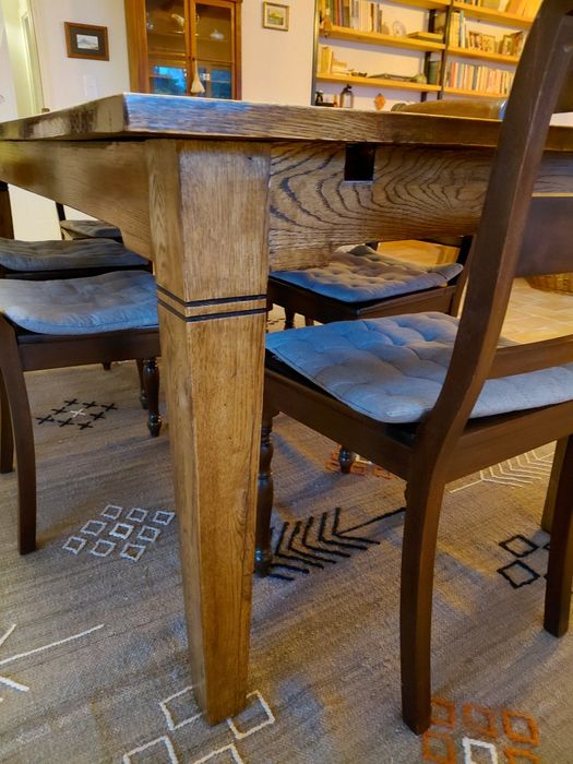 Mesa de jantar com duas extensões