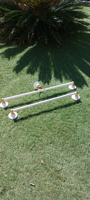 Toalheiros antigos em latão