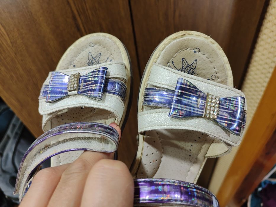 Босоніжки дитячі