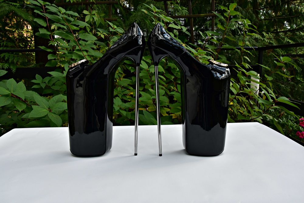 Czarne, przepiękne platformy na szpilce 30 cm, rozmiar 40