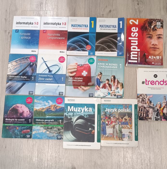 OGŁOSZENIE ZBIORCZE książki do 1 i 2  klasy liceum/technikum