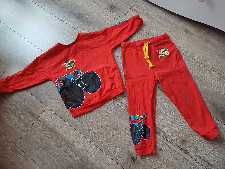 Komplet 92 hot wheels