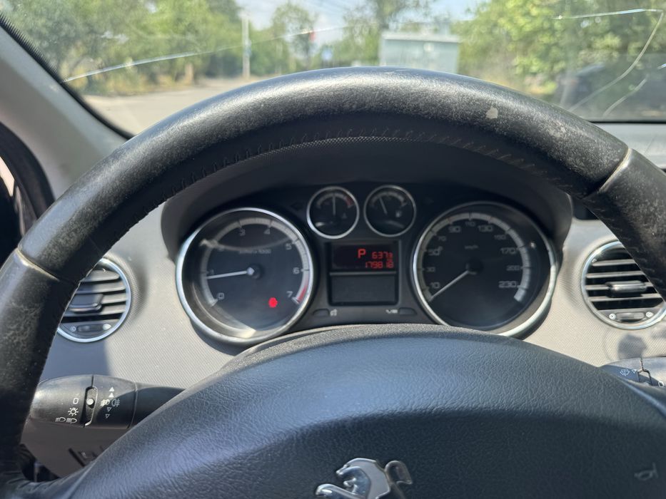 Peugeot 308 автомат