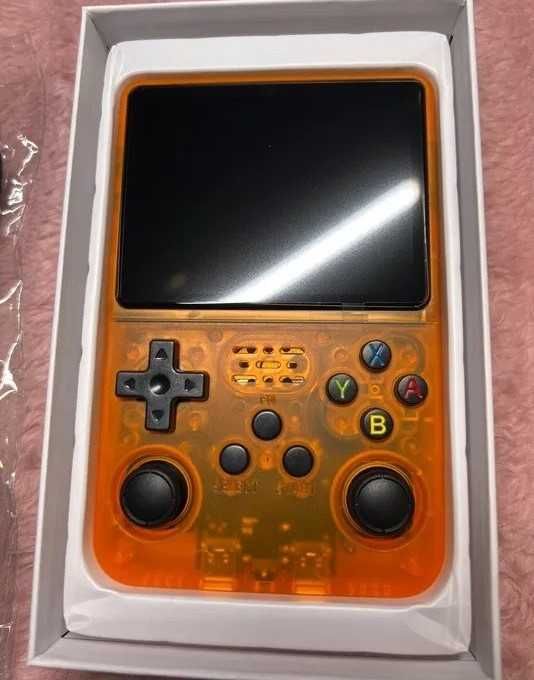 Konsola r36s z kartą 128gb i etui