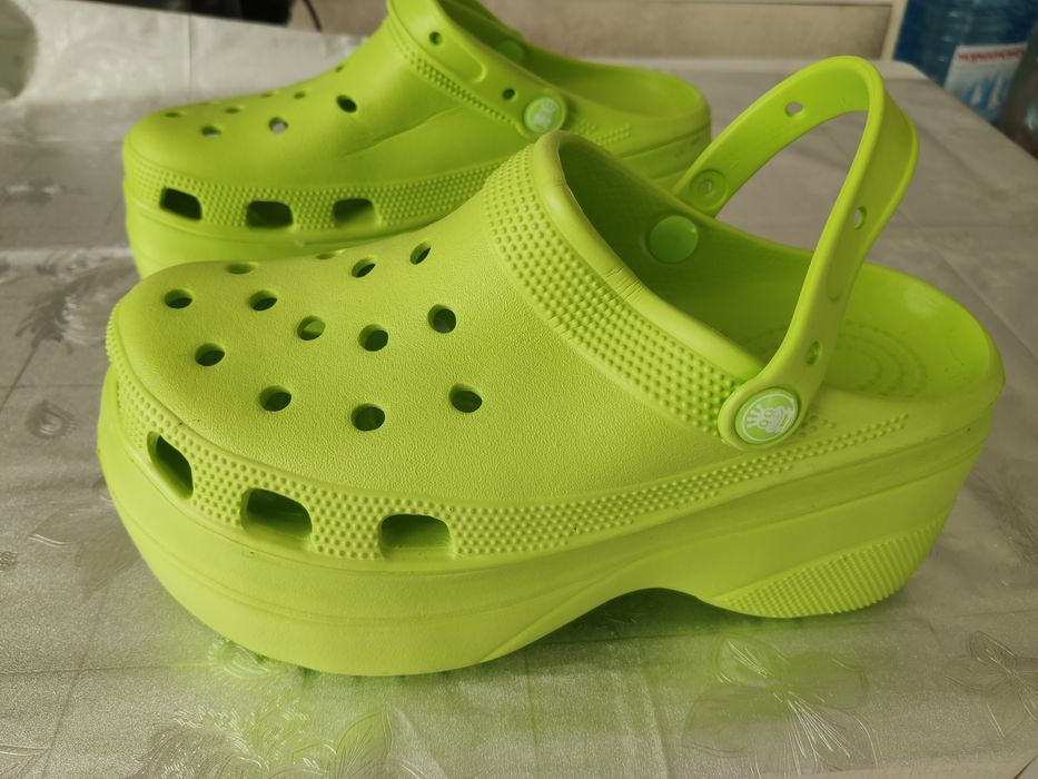 Женские босоножки Сабо