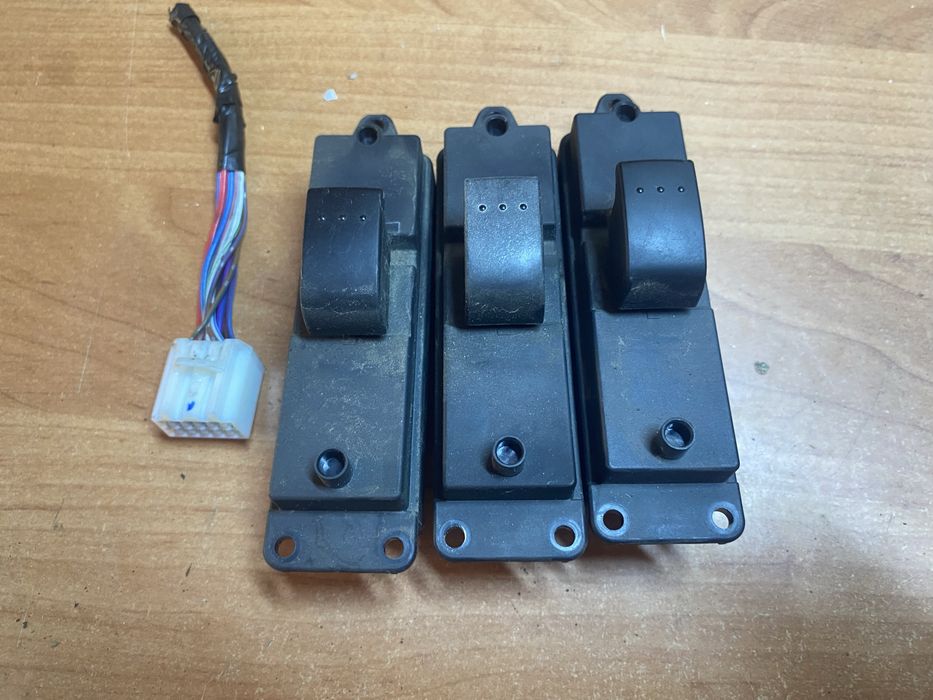 Mazda 3 BK кнопка склопідіймача передня, задня, права, ліва для Мазда