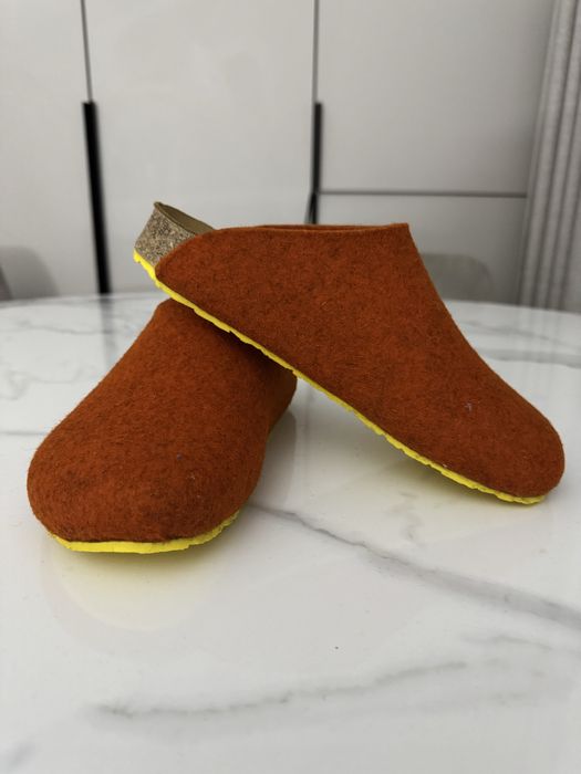 Домашні ортопедичні тапки , з натурального войлока.