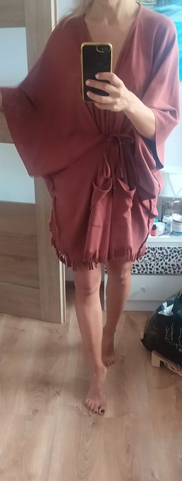 Narzuta płaszcz ponczo brązowe frędzle kurtka Vero Moda rozm M 38
