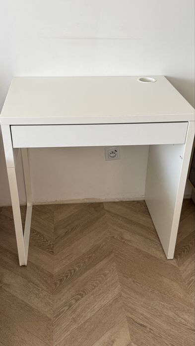 Sprzedam biurko ikea mickey białe