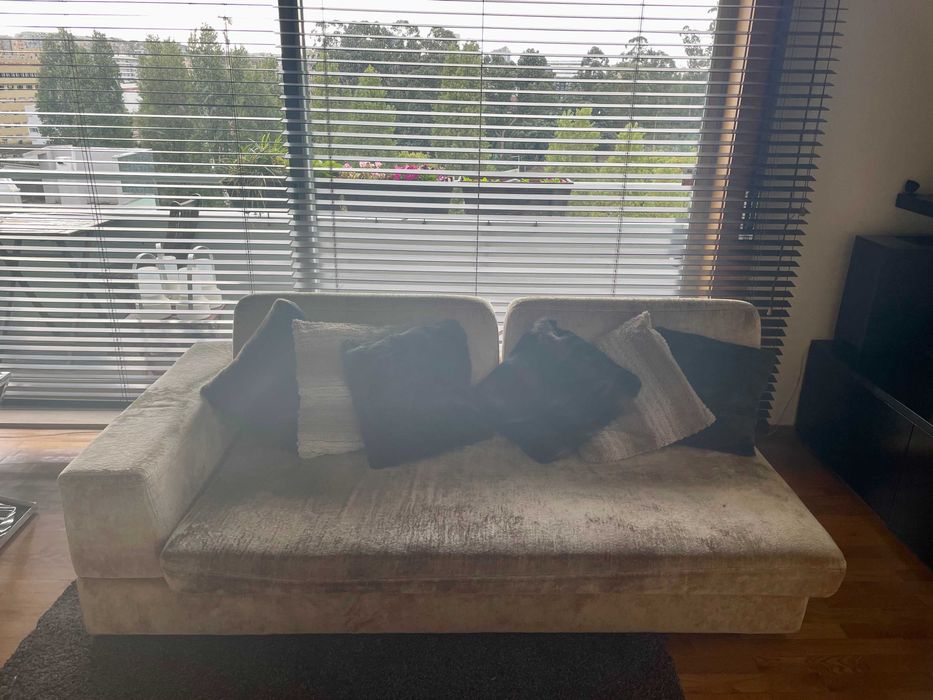 Sofá Tecido 3 lugares bege