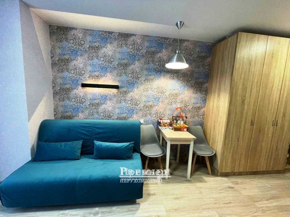 Продам 1 ком квартиру с видом на Парк.  Ремонт. Мебель.