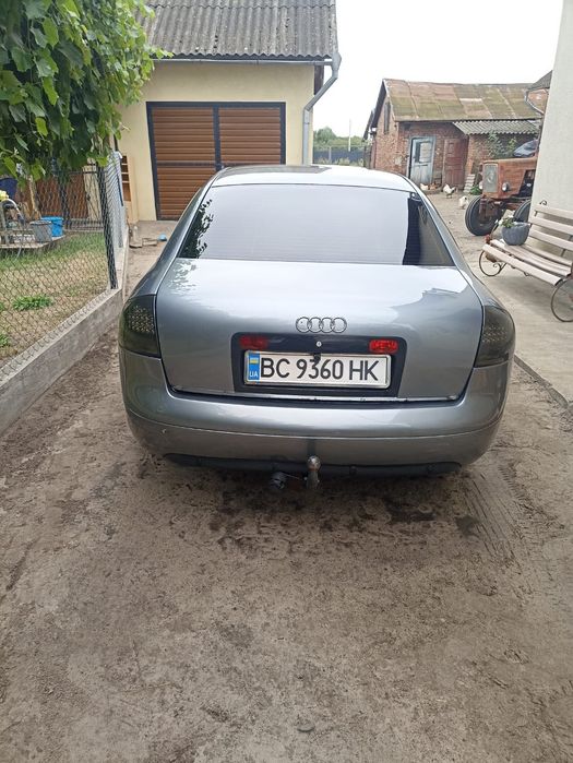 Автомобіль Audi a6 1.9 дизель
