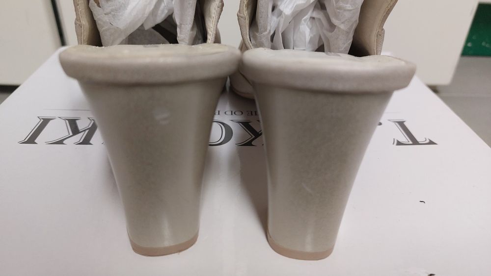 Buty na obcasie r. 41