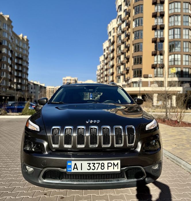 Jeep cherokee 3.2, 2017 року