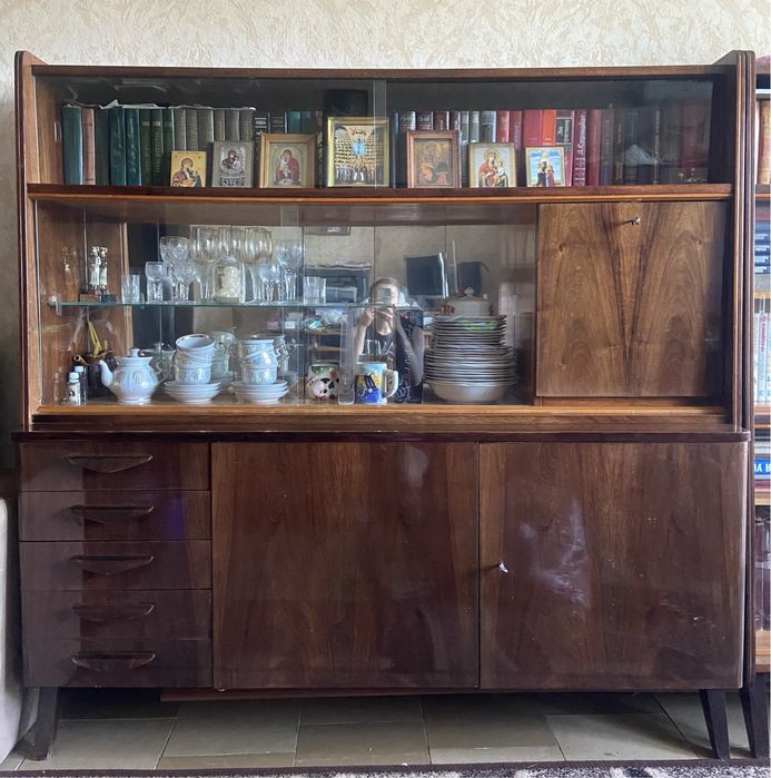 Сервант Tatra Pravenec