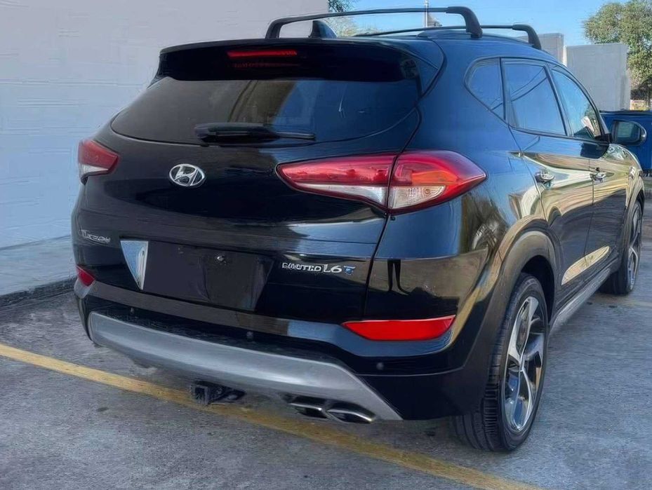 Hyundai Tucson Limited      2017