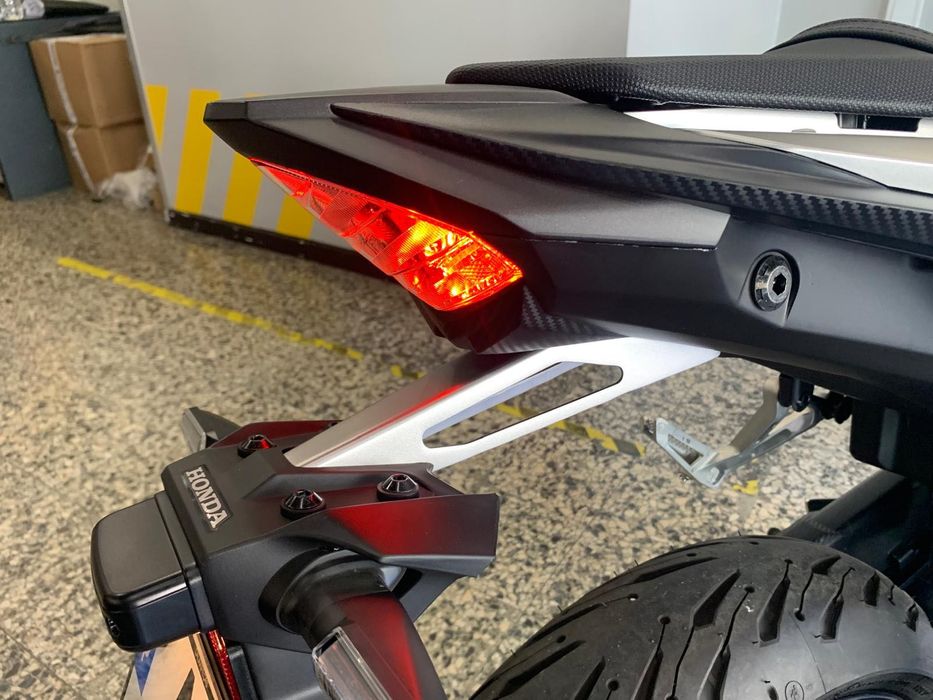Honda CB 500 FA de 2021 com 543 Kms, Absolutamente "como Nova". Nacional com Revisōes Honda