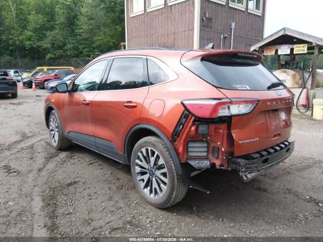 Ford Escape Titanium Hybrid 2020;