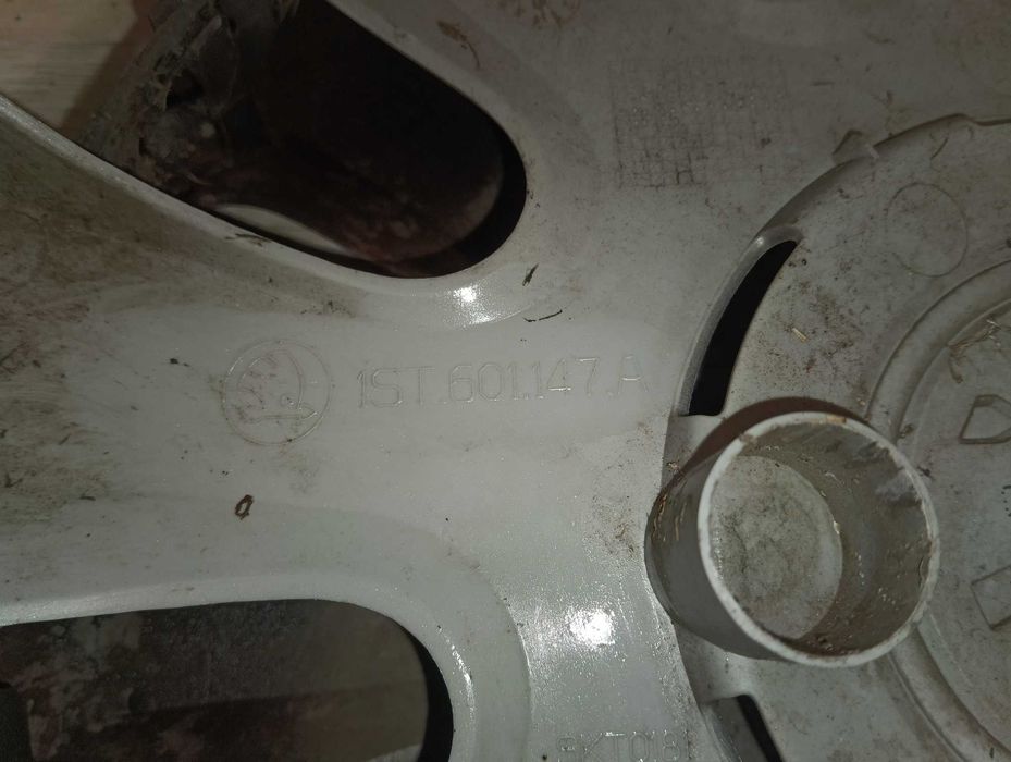 Kołpaki R14 do Skody cena za 3 sztuki