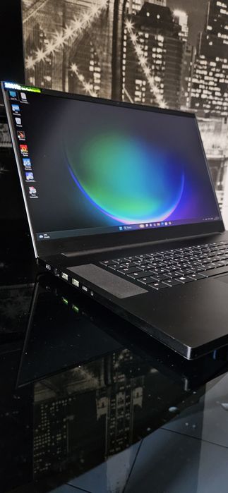 Razer  blade 17 ігровий ноутбук преміум сегмент