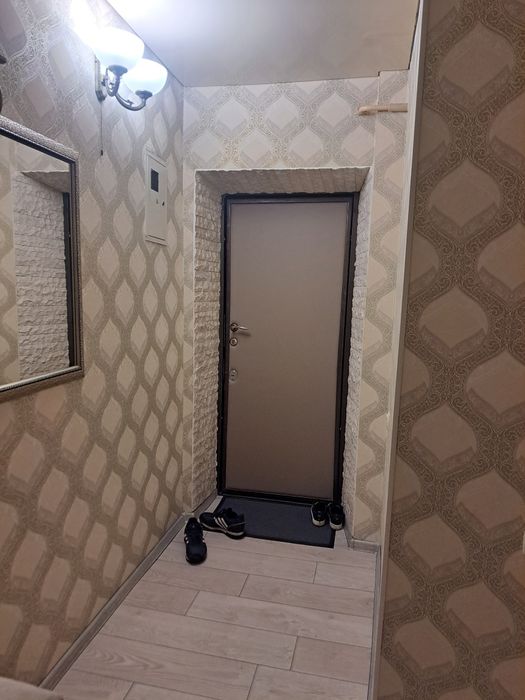 Центр 2-х кімн. кварира з ремонтом, можливо євідновлення