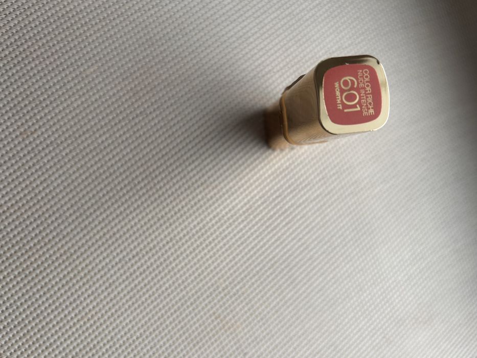 Loreal Paris pomadka do ust