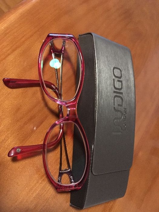 Óculos marca Indigo