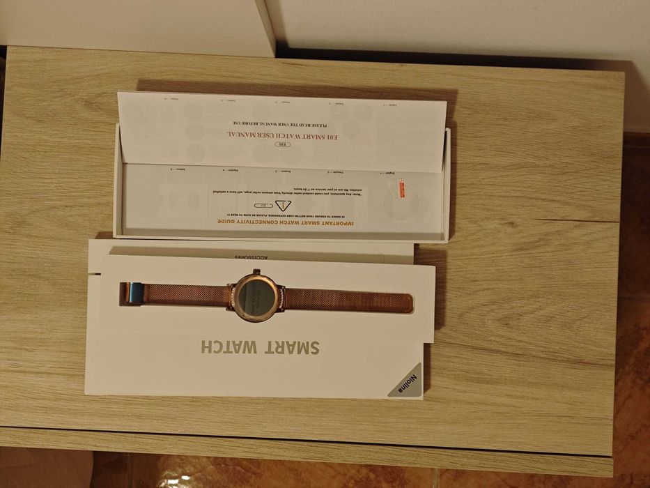 smartwatch rose gold