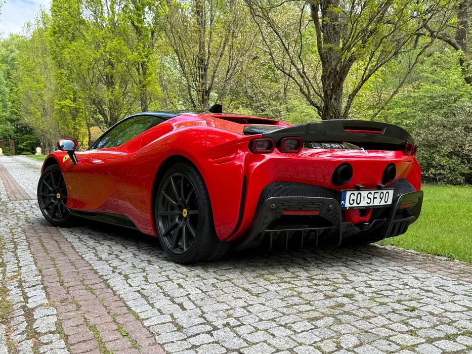 Ferrari SF90 Stradale