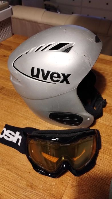 Kask narciarski +gogle dziecięcy Uvex