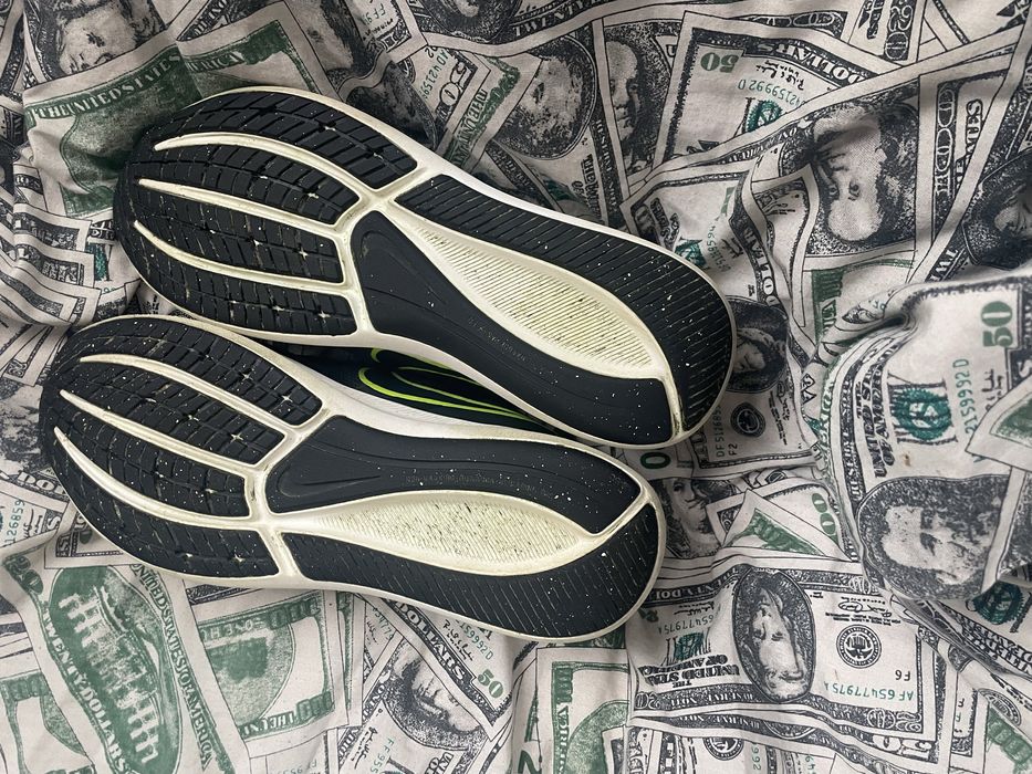 Nike Star Runner 3 GS 37,5р