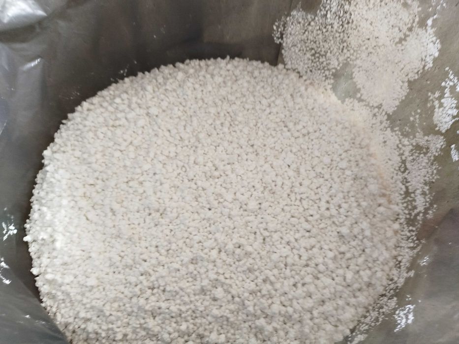 Granulat styropian z recyklingu worek 240L mielony rozdrobniony
