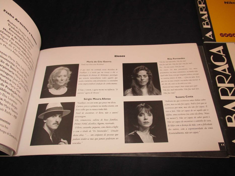 Livros Programas do Teatro A Barraca