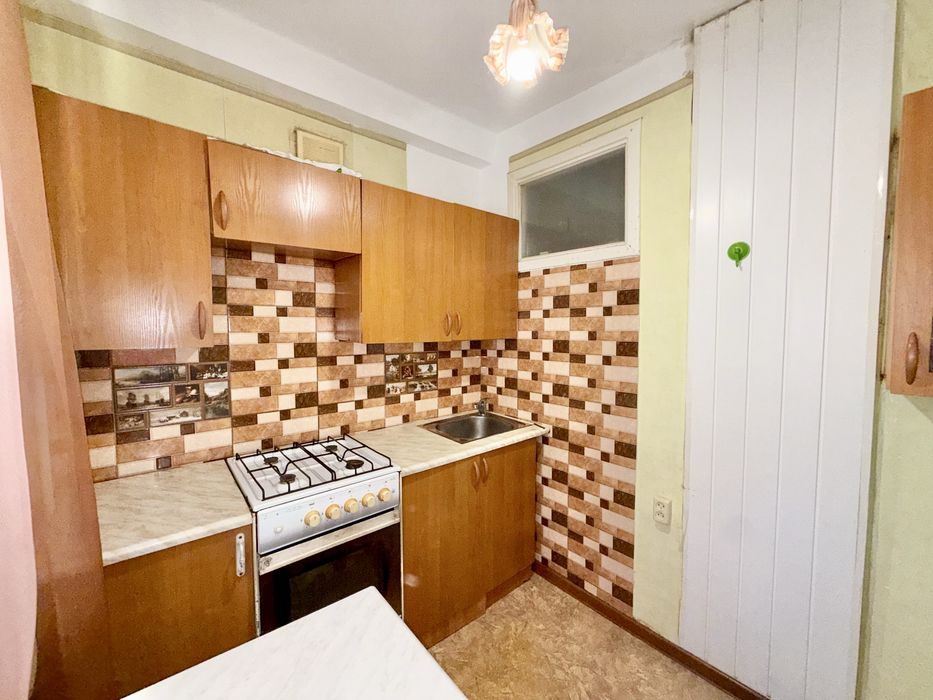 Продаж 4 кімнатної кв вул. Парамонова
