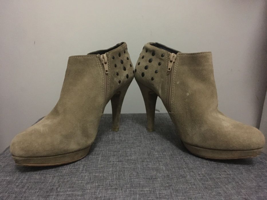 Botins Bianca cor Beje Tam38